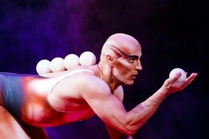 中国国际马戏节《愿景-球技》表演：Viktor Kee