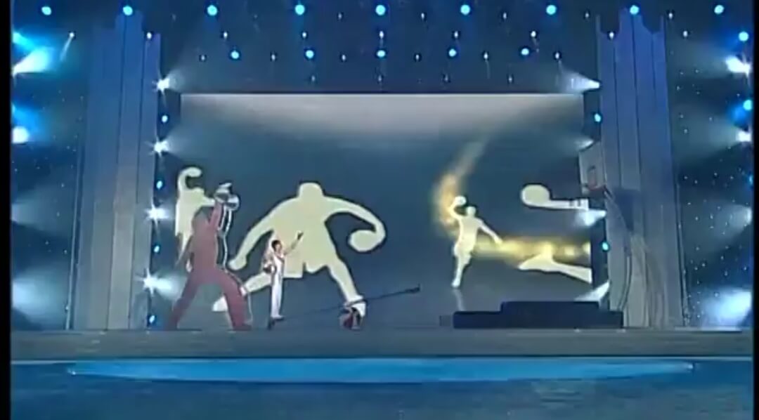 2008年央视春晚杂技《花式篮球》