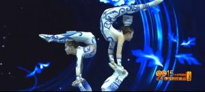 2015年央视春晚杂技《青花瓷》