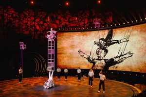 2020年技惊四座杂技《传·承-蹬椅子》