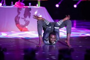 2020年技惊四座杂技柔术《神秘博士》