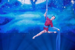 2022年技惊四座杂技吊环绸吊《爱别离》