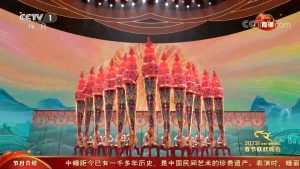2023年央视春晚杂技中幡表演《龙跃神州》