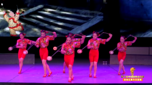 第十届中国杂技金菊奖全国杂技比赛《抖空竹的小妞妞》