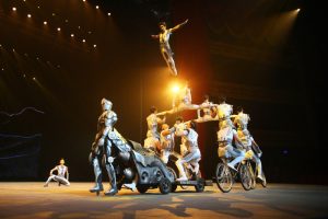 第十一届中国杂技金菊奖全国杂技比赛《逐风者∙男子集体车技》