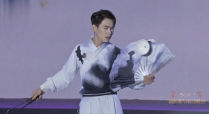 2024年赣州市春晚杂技表演《弈中乾坤-扯铃》